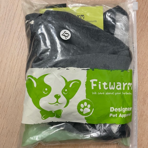 NWT Fitwarm XS Dog Hoodie with piping detail - Picture 2 of 3